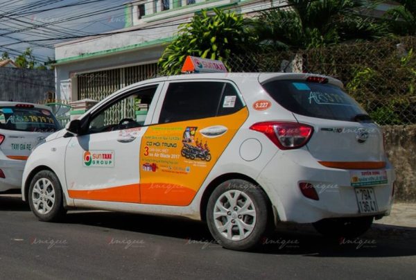 quảng cáo trên taxi