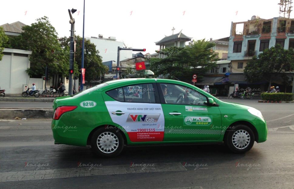 quảng cáo trên taxi