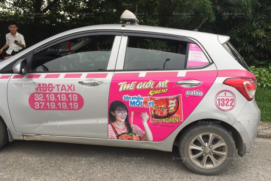 quảng cáo trên taxi ABC