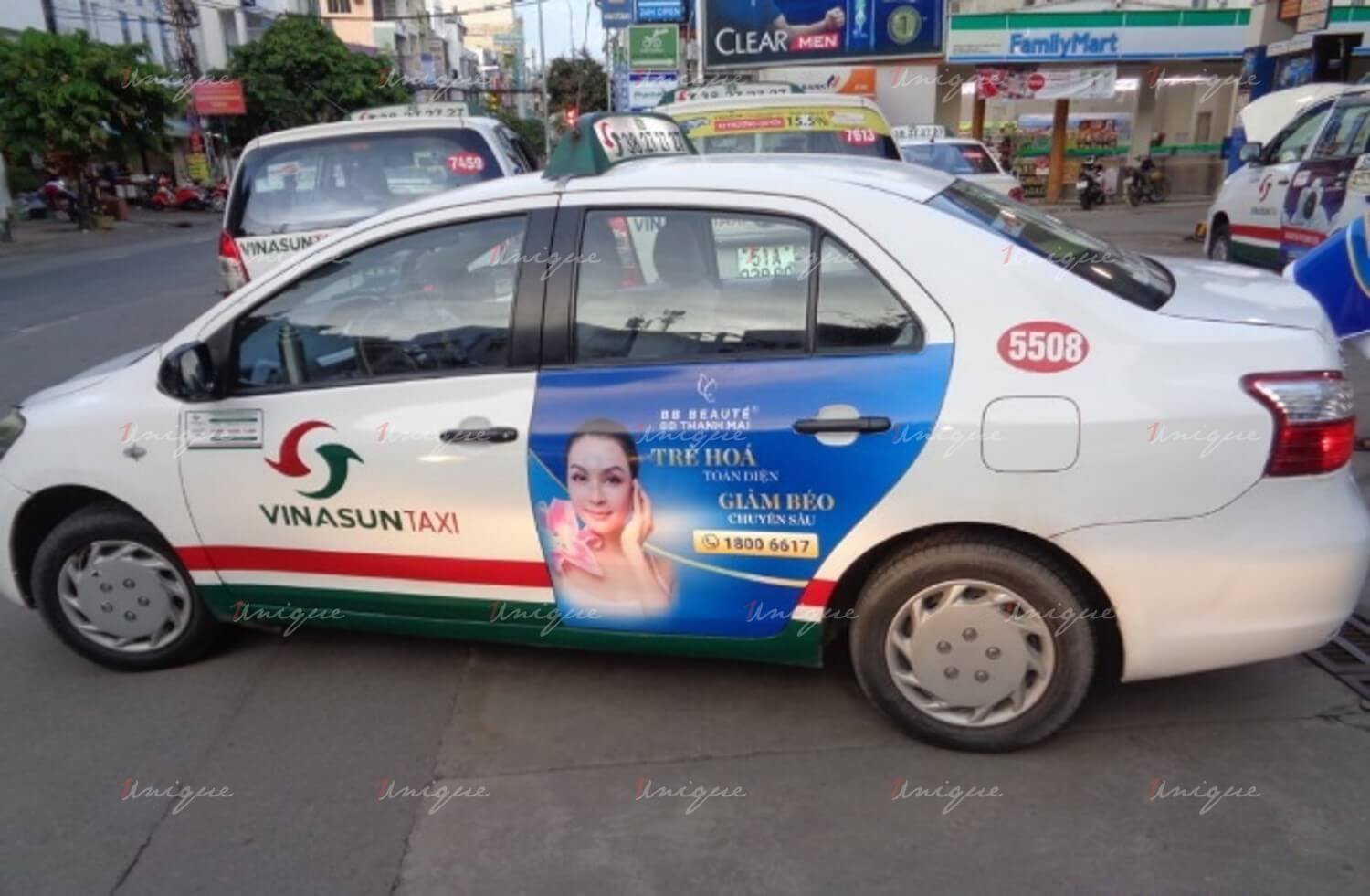 BB thanh mai quảng cáo trên taxi